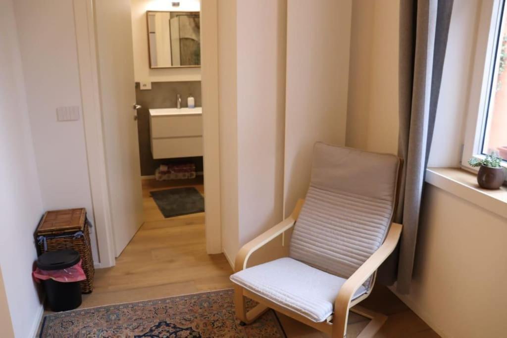 Little Apartment Over The Canal Bolonia Exterior foto